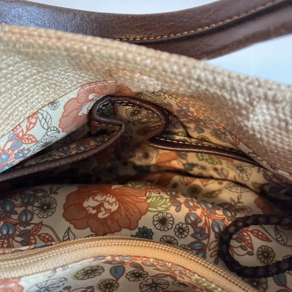 Fossil Straw Bag Genuine Classic Beige 3 Wood Beads Key Zippered Hobo Natural